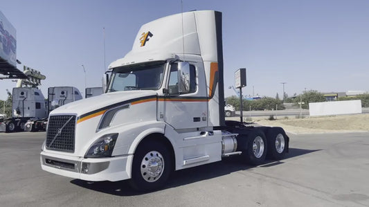 2016 VOLVO VNL64T300